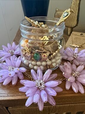 Pretty country girl signed pieces mystery jewelry jar